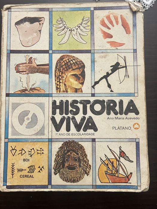 Livros escolares história antigos