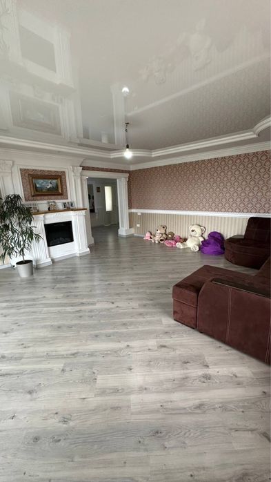 Оренда 3-х кімнатного будинку, по вул. Димківська (середина).