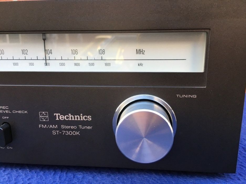 Technics Tuner Like New64552969439235124