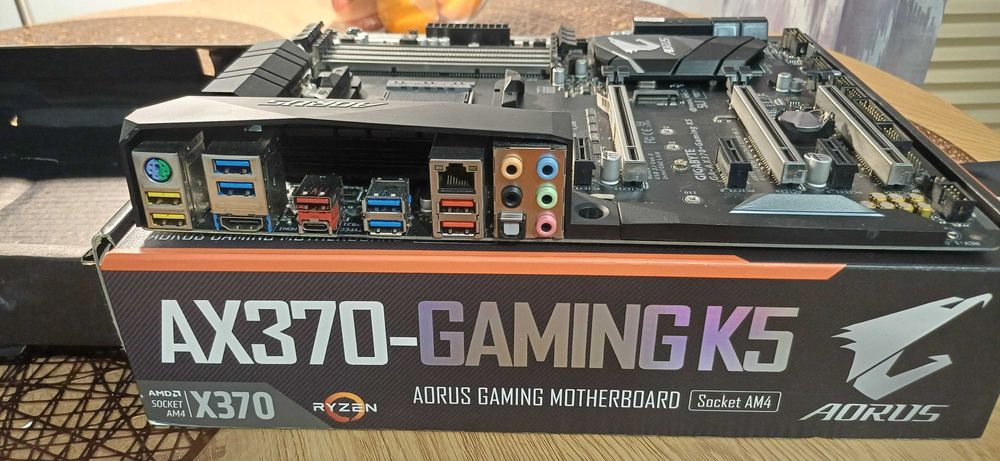 Płyta główna GA-AX370 Gaming K5 + procesor Ryzen 5 1600