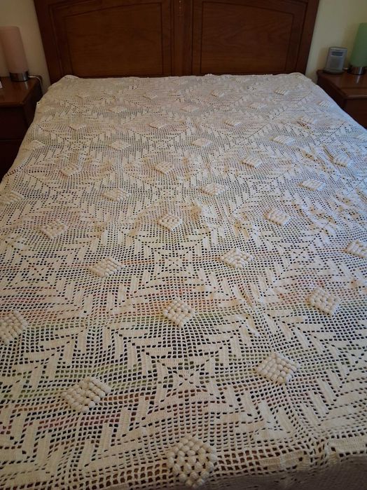 Colcha em renda, branca