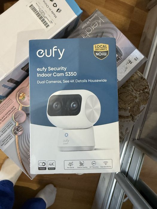 Камера відеоспостереження eufy Security Indoor Cam S350 4K