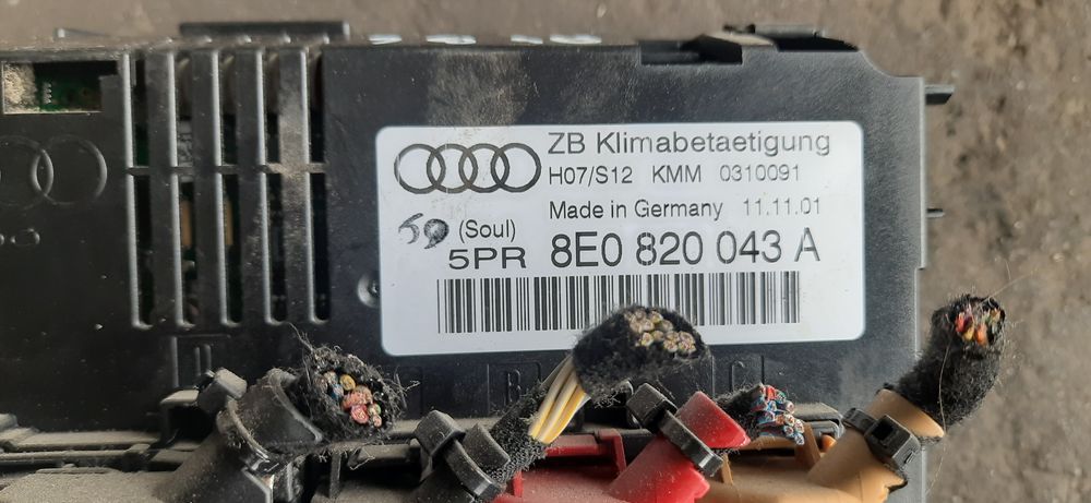 Panel sterowania klimatyzacji Audi A4 B6