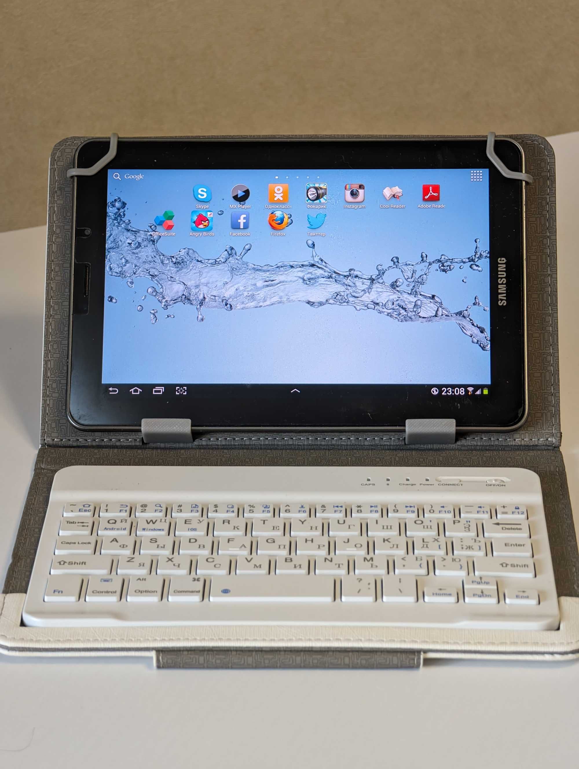 Samsung Galaxy Tab 7.7 P6800 с клавиатурой