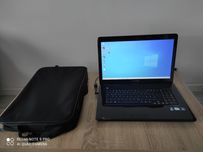 Laptop Medion Akoya E7212