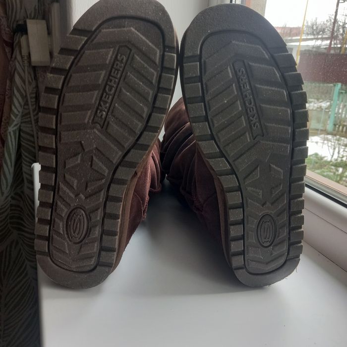 Чоботи жіночі зимові SKECHERS,шкіра-замша.Роз.40,устілка27см.Теплі.