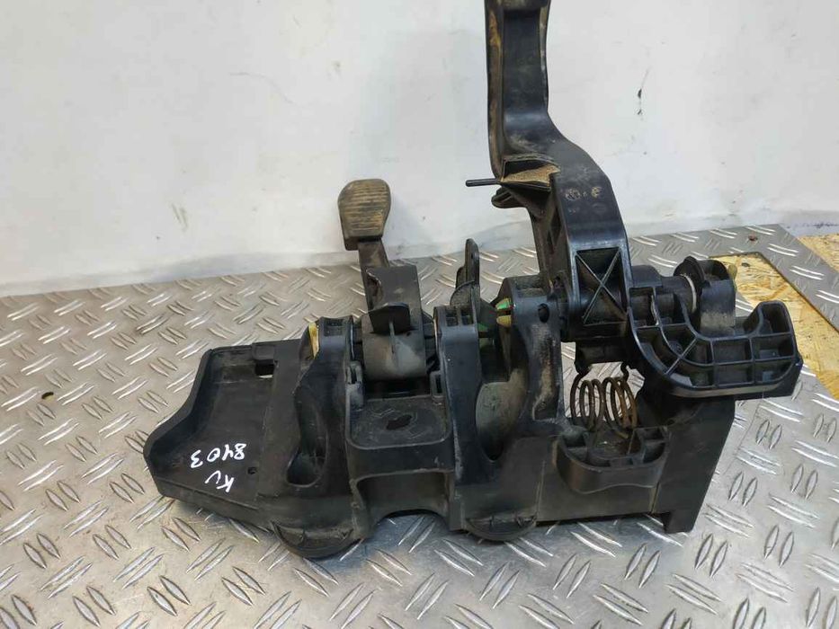 Fiat/Alfa/Lancia Fiorino 07- Nemo 07- Qubo 07- Педаль газа+гальм KU84