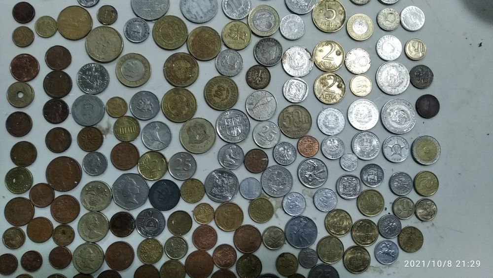 Монеты мира коллекция