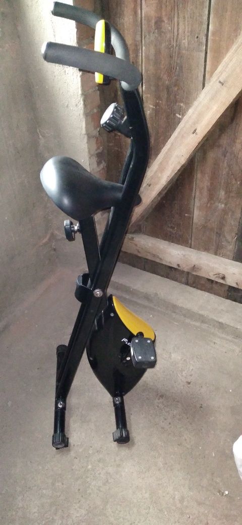 Rower treningowy stacjonarny FLEXIPRO stan BDB