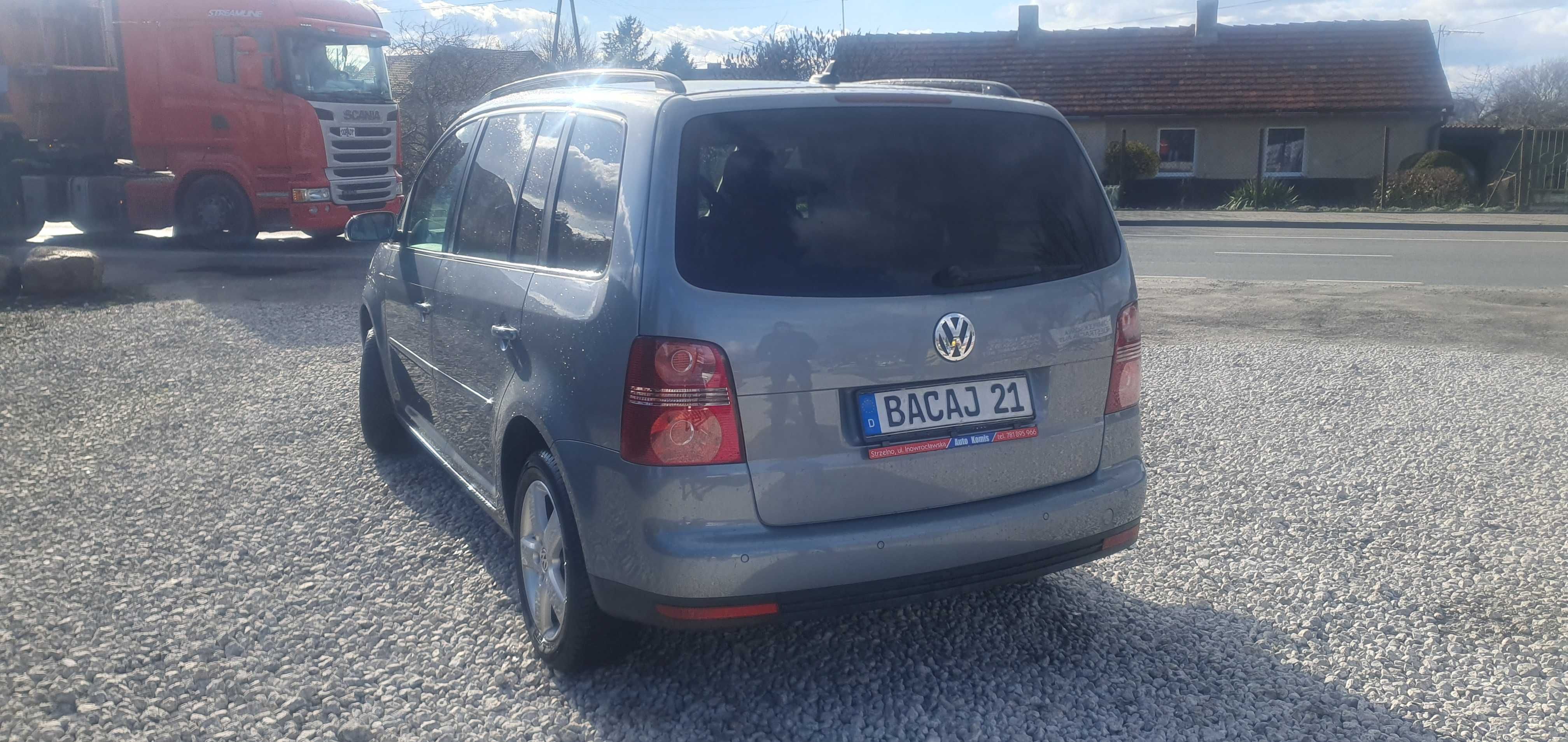 VW TOURAN klima, alu, czujniki parkowania, podgrz. fotele