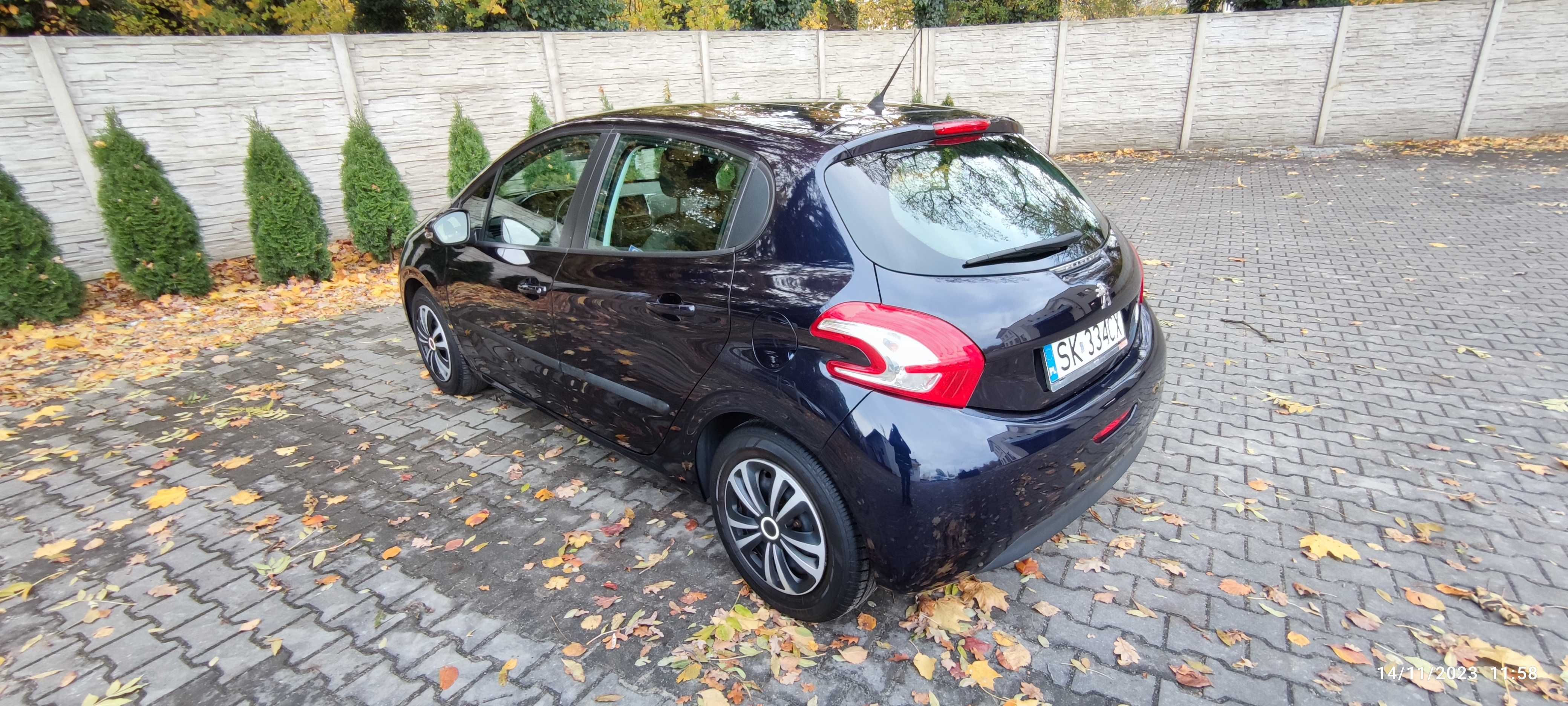 Peugeot 208, 1 użytkownik, niski przebieg, sprawny, zadbany.