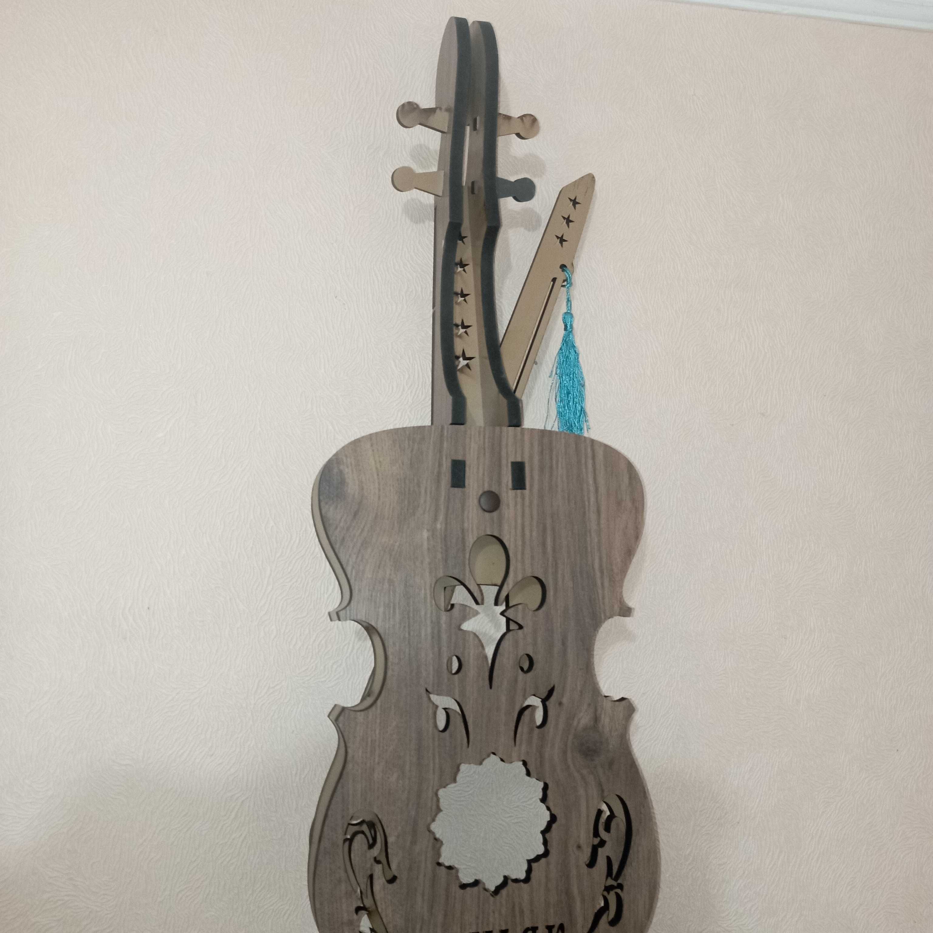 Гитара .Подарок для музыканта скрипичный ключ