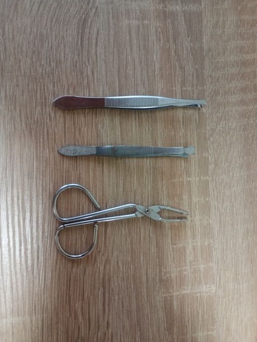 Продам щипці і пінцети