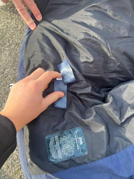 Куртка-пуховик темно-синього кольру на блискавці дві кишені на блискав