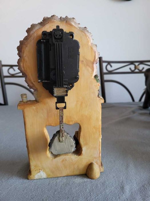 Relógio em Cerâmica com Pêndulo