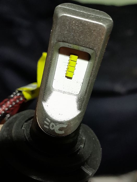 Діодні лампа Н7. На 8 діодов