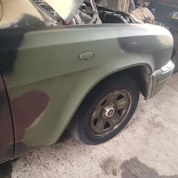 Розбираю Волгу 31105