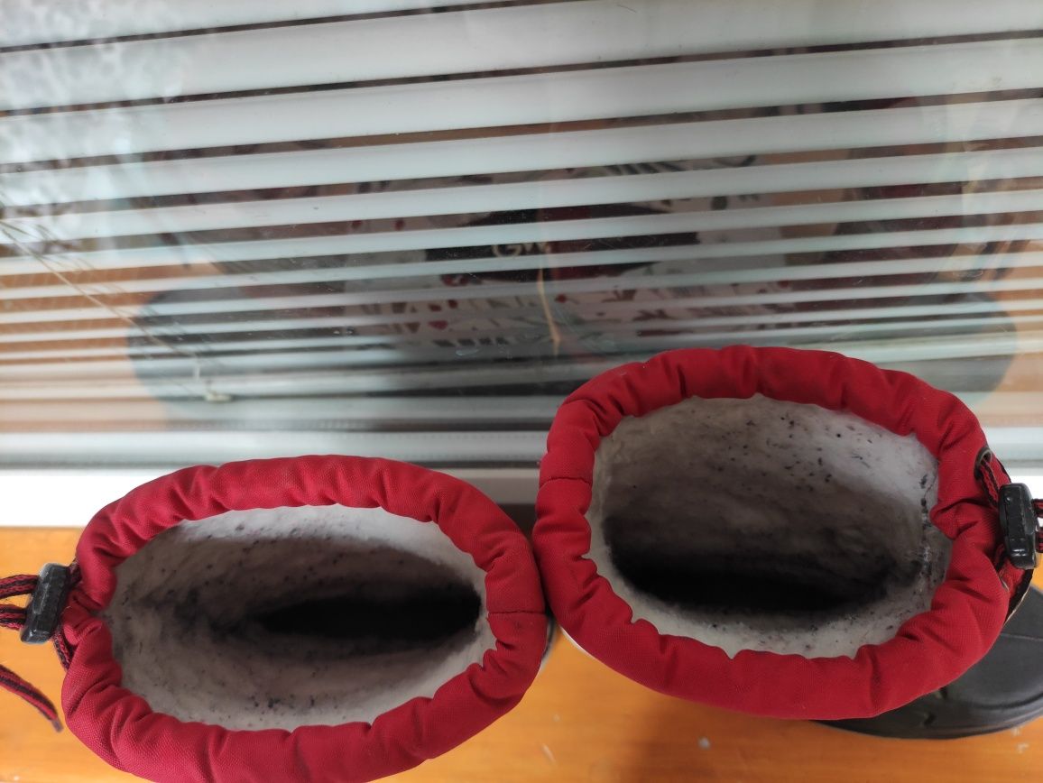 Сапоги резиновые теплые,не промокаемые 34-35 размер