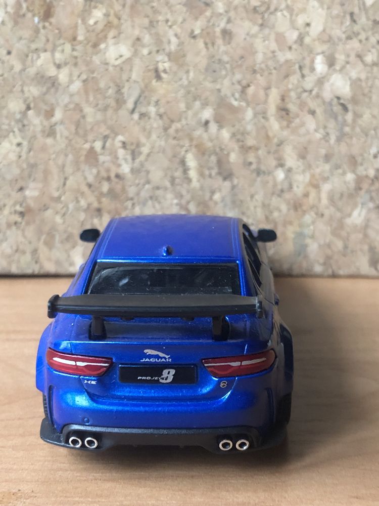 Машинка Jaguar XE SV Project 8 (1/38)