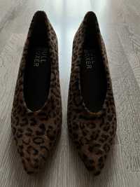 Туфлі в леопардовий принт
