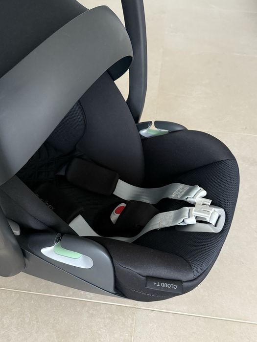 Ovo Cybex Cloud T i-Size — excelente estado + redutor