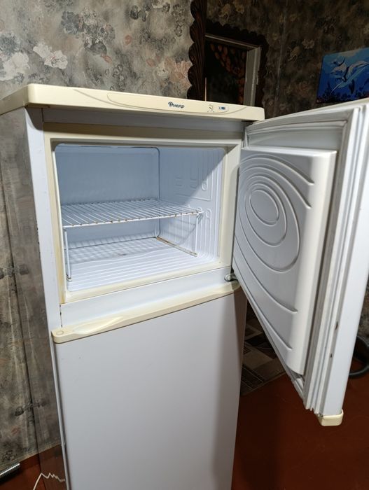 Холодильник "Днепр" 2007 року повністю робочий