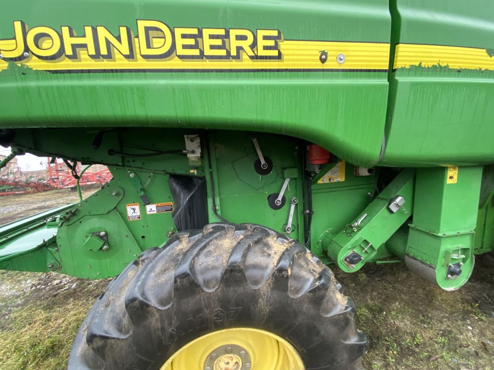 Продам комбайн John Deere 9880STS