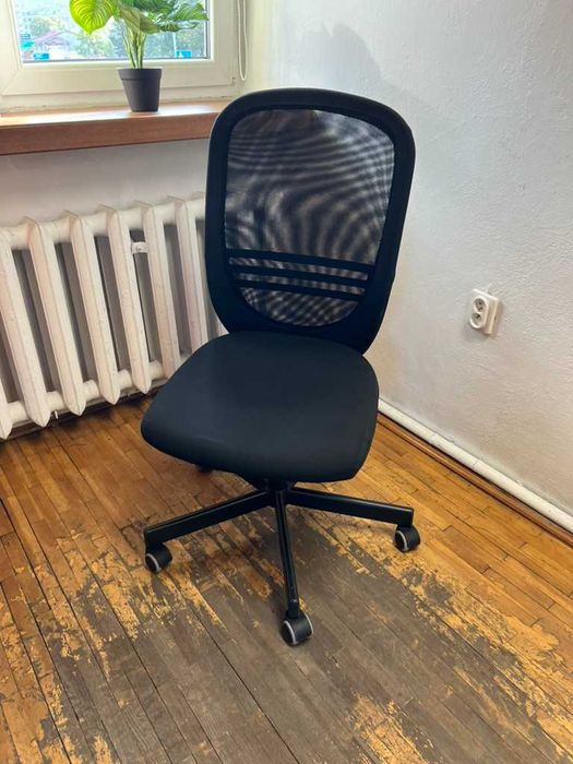 FLINTAN ikea
Krzesło biurowe kolor czarny