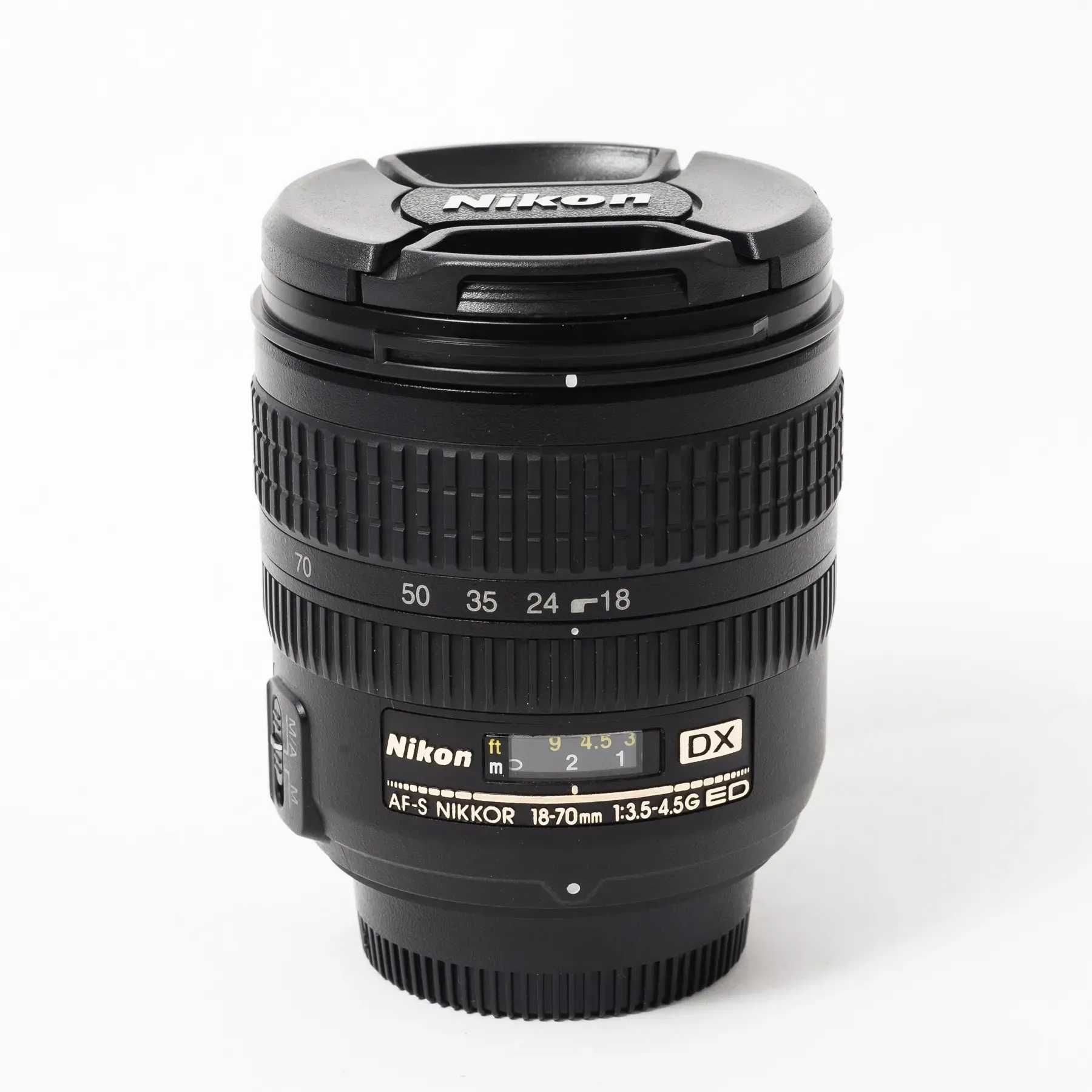 Об'єктив Nikon 18-70mm f/3.5-4.5G IF-ED AF-S DX Zoom-Nikkor