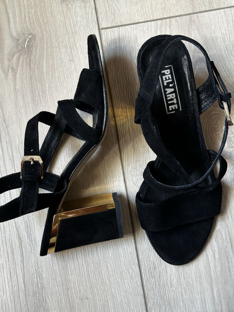 Sapatos salto alto em pele - PEL’ARTE (COMO NOVOS)