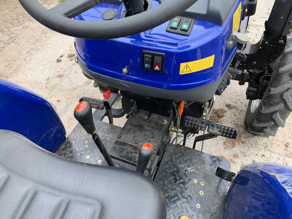 Мінітрактор Foton FT 244 HXN (24 к.с., 4×4, дизель, синій)