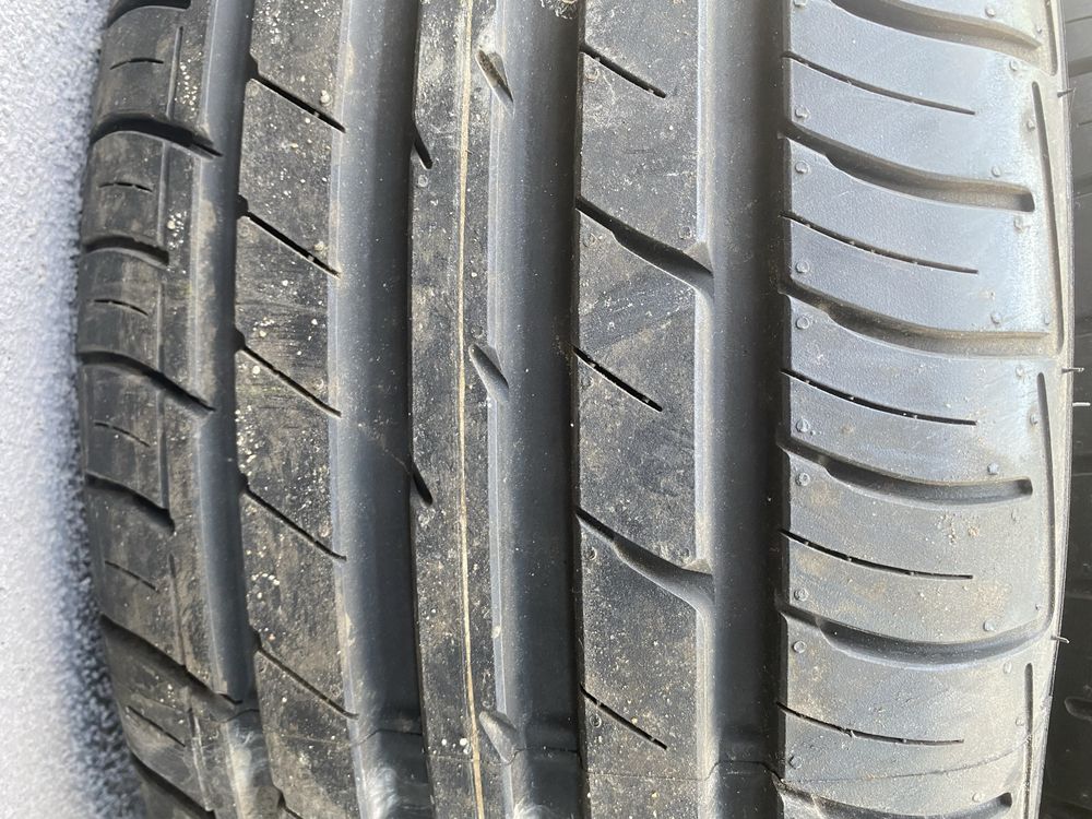 215/60R16 Falken ziex ZE 914A