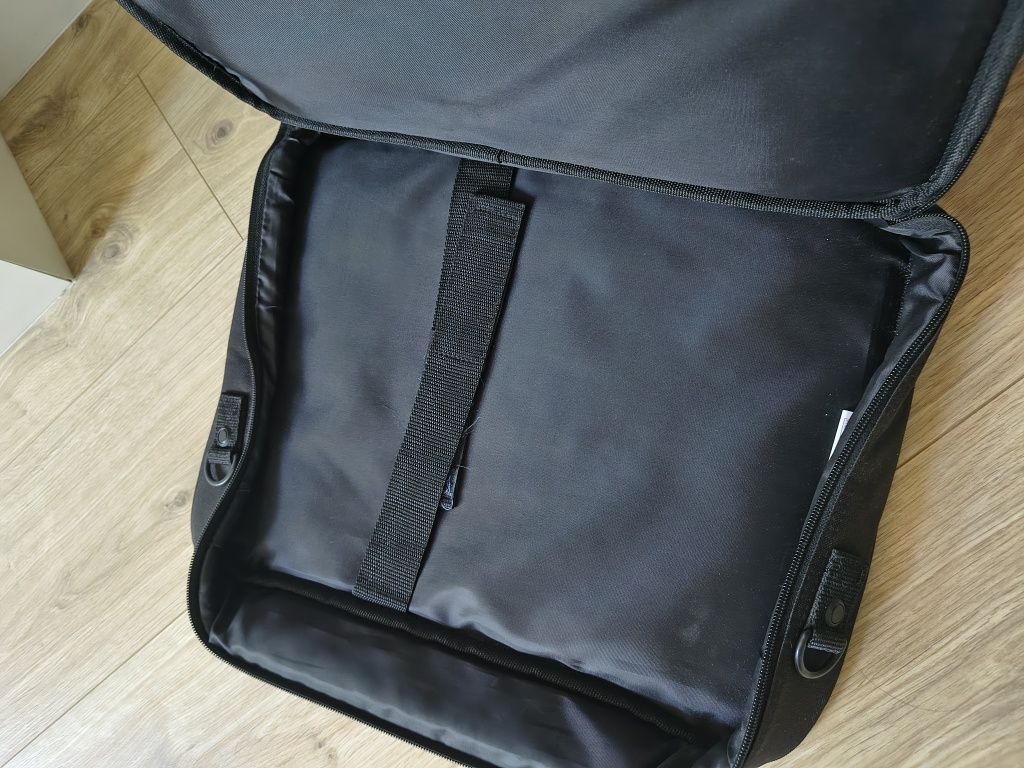 Torba na laptopa czarna