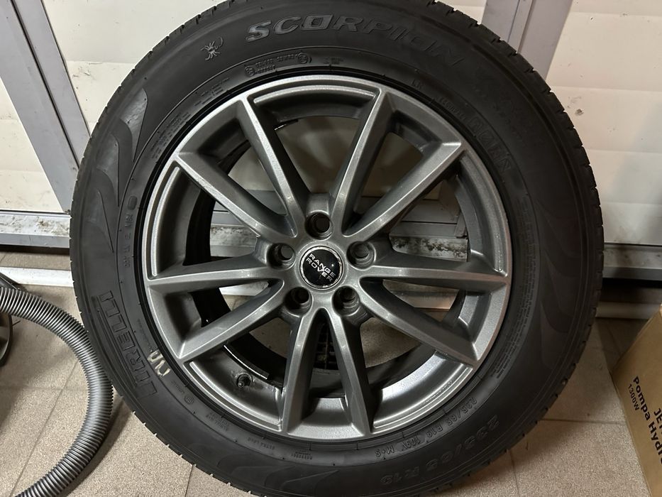 Колеса з гумою R19 240/65 Pirelli