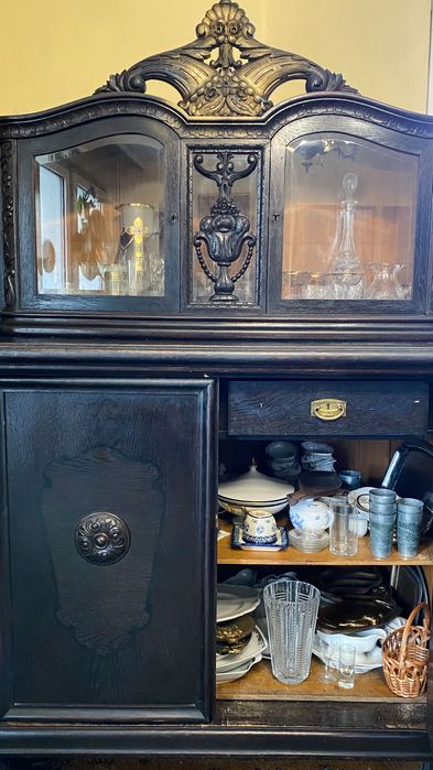 Duzy kredens dębowy przedwojenny antyk