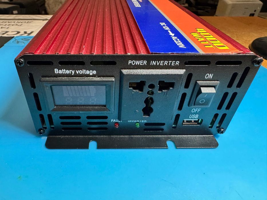 Інвертор (перетворювач) напруги 12/220В PowerOne Plus 4000W SSR-4000A