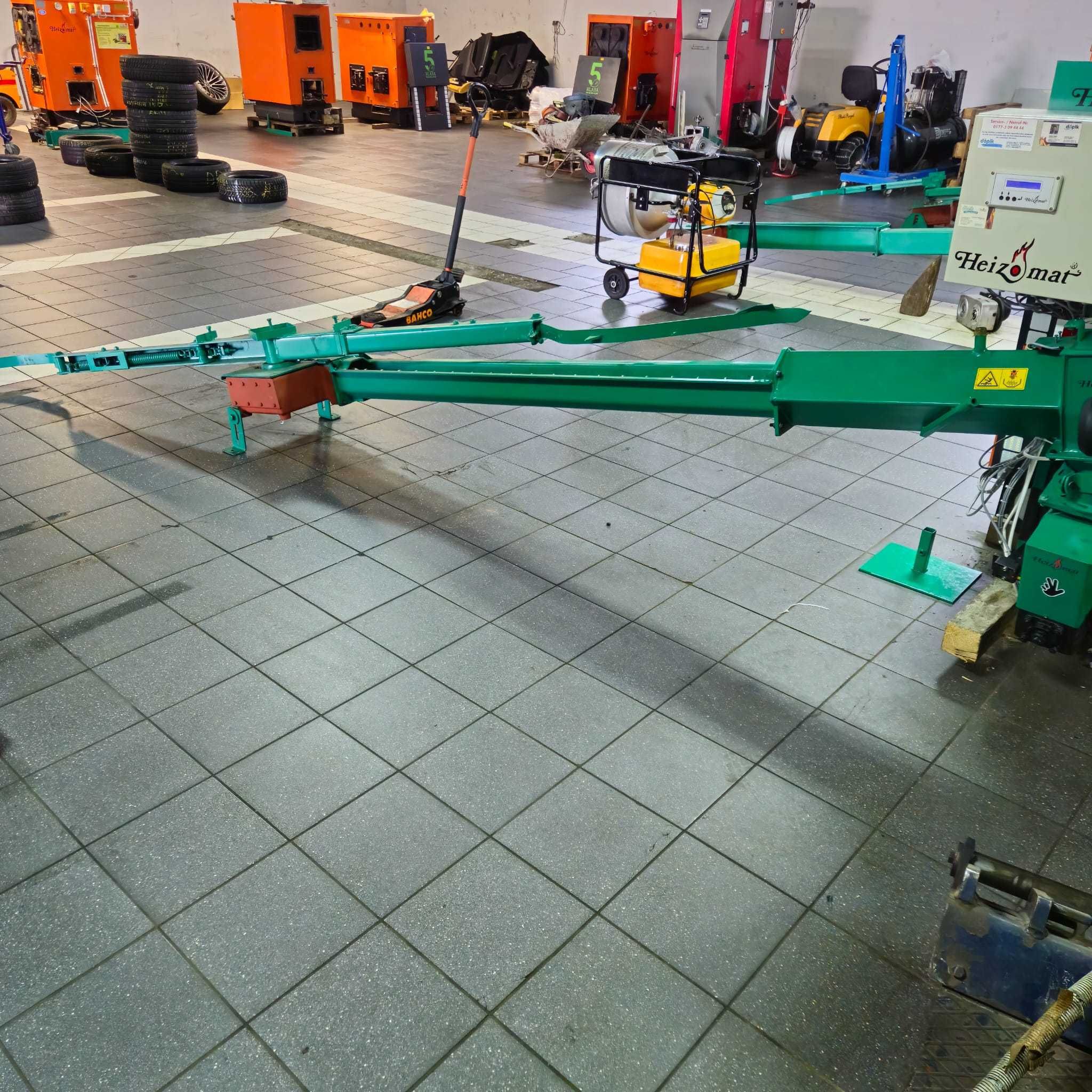 Piec na Trociny Zrębkę Pestka Wióra inne Biomasy Heizomat 100kw