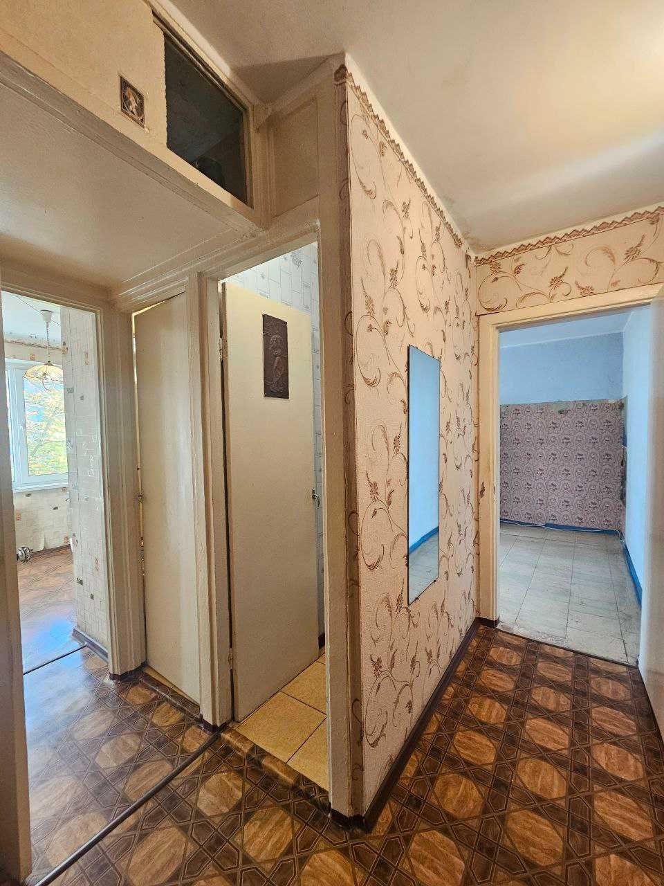 Продается двухкомнатная квартира на Дзержинке, ул. Бызова (бывш.Якира)