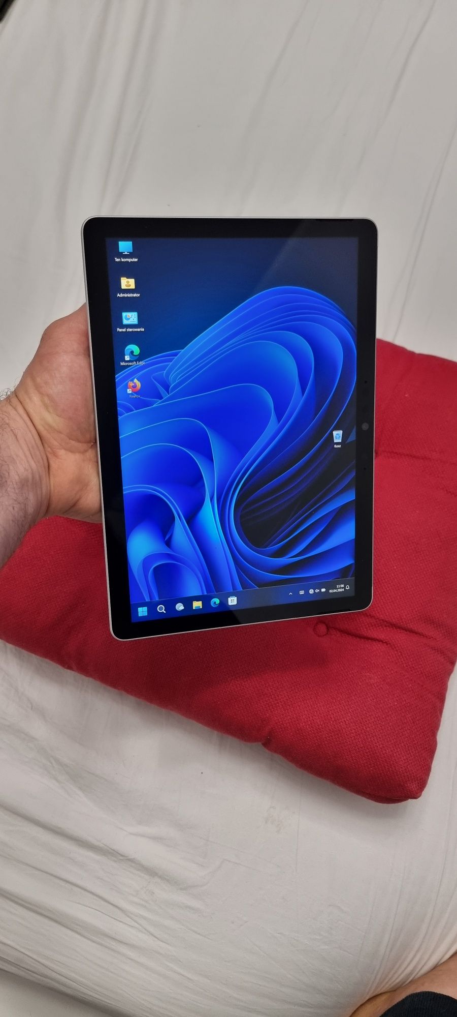 Na sprzedaż Laptop - Tablet DOTYKOWY 2w1 - Microsoft Surface GO 2