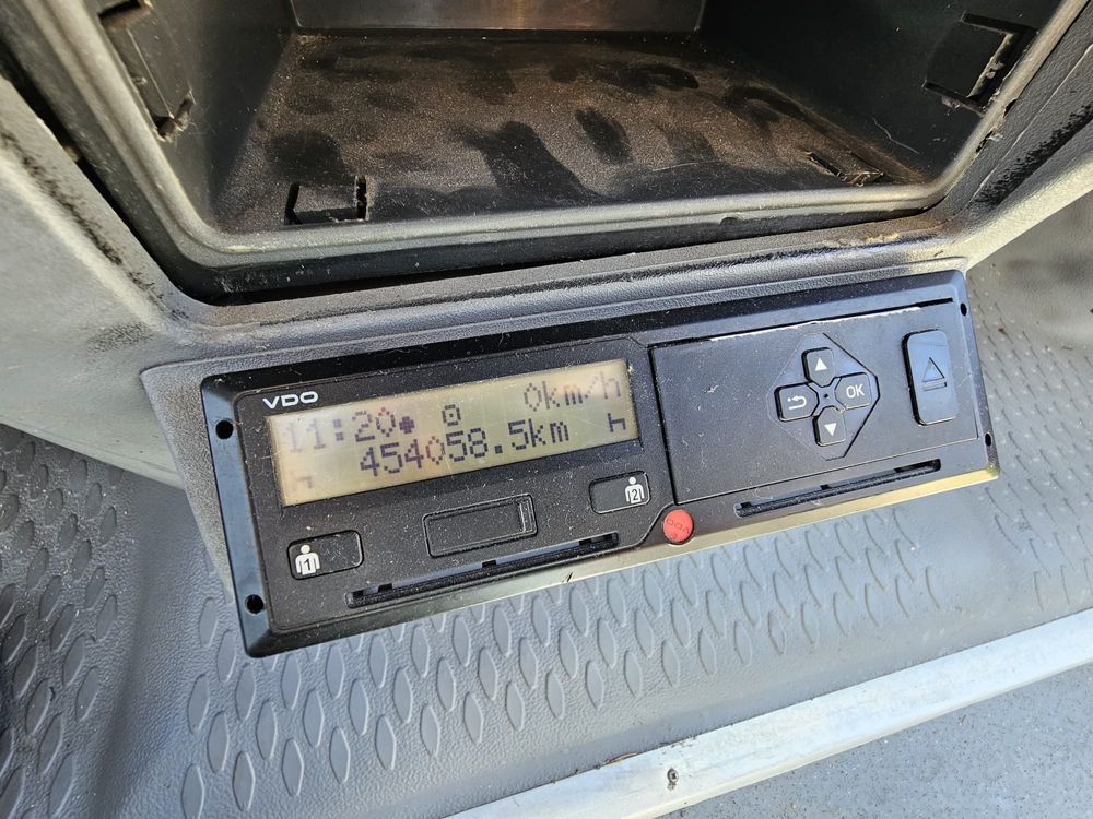 Vendo minibus 27+1+1