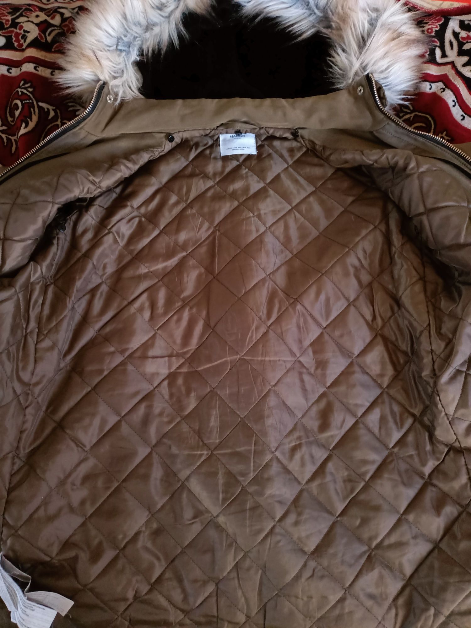 Продам парку куртку Mango xs s 42р.