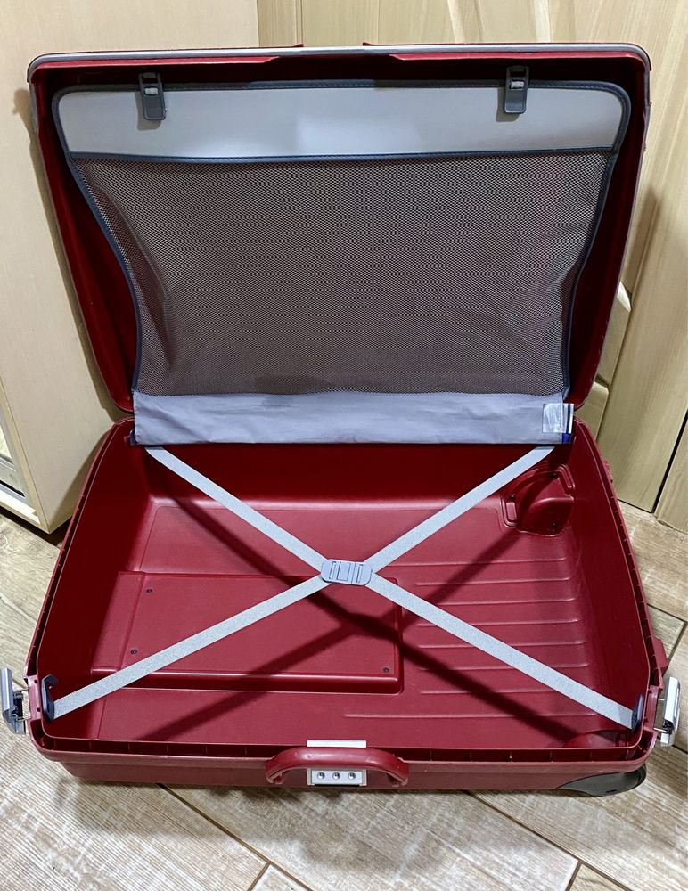 American Tourister оригинальный большой чемодан