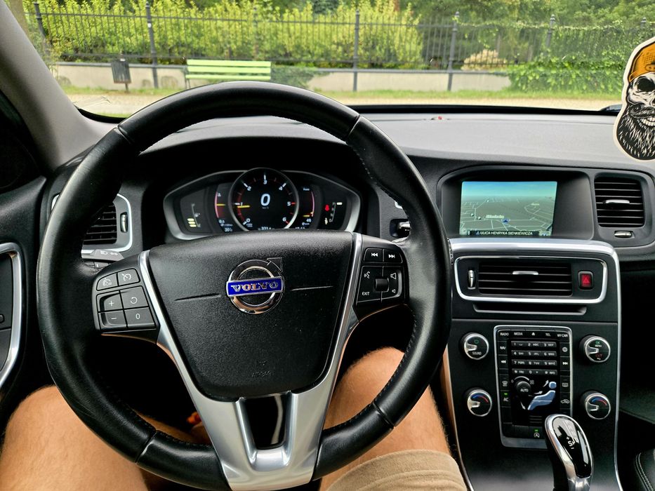 Volvo V60 2.0 D3 150 KM Automat
