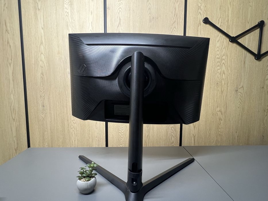 Монітор Samsung Odyssey g6 27" 240hz Wqhd