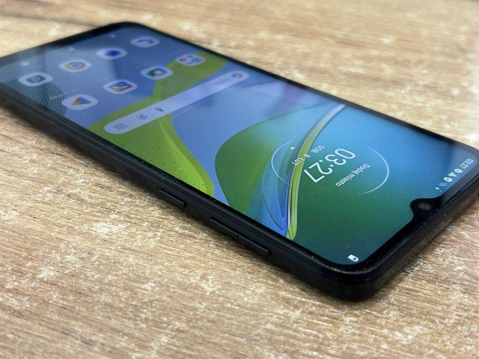 Telefon Motorola Moto E13 2GB/64GB