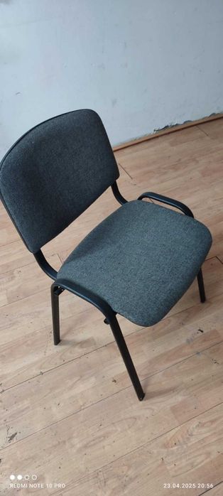 Krzesło biurowe ISO tapicerowane