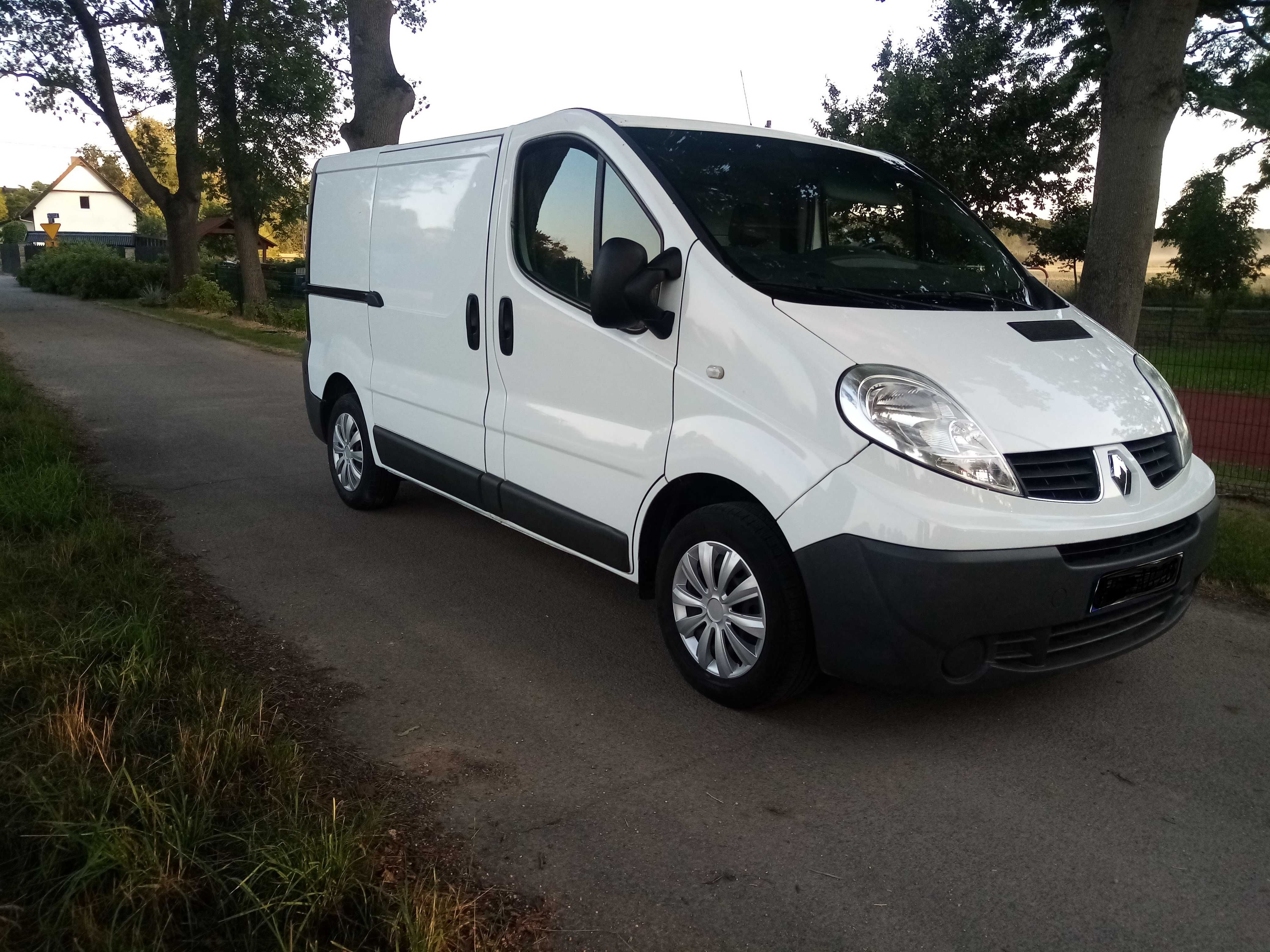 Trafic 2011R 2,0 DCI  Klima L1H1