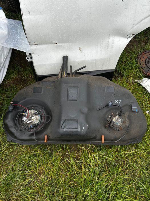 Zbiornik paliwa Subaru forester sj IV 2014r 2.0 diesel