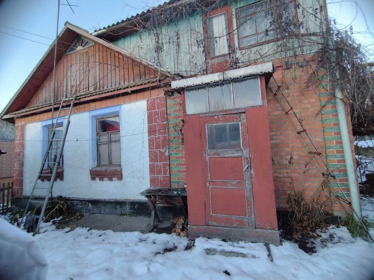 Будинок Книжківці  Центр Будинок 33 сотки  землі Н