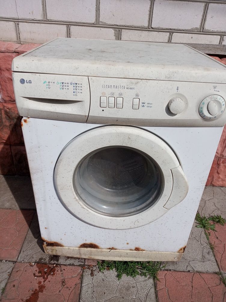 Продам стиральну машину